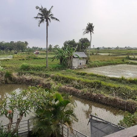 Griya Bun Sari Apartment Sukawati  Bagian luar foto